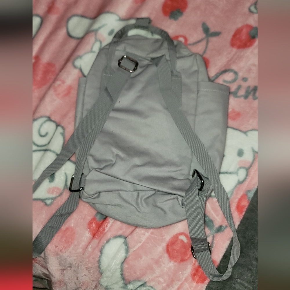 ✨️UNBRANDED Multi-Carry backpack - Picture 2 of 8